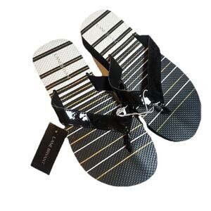 Lane Bryant Women’s Flip Flop Sandals Black Patent Wedge Slip-On Size 7/8 NWT